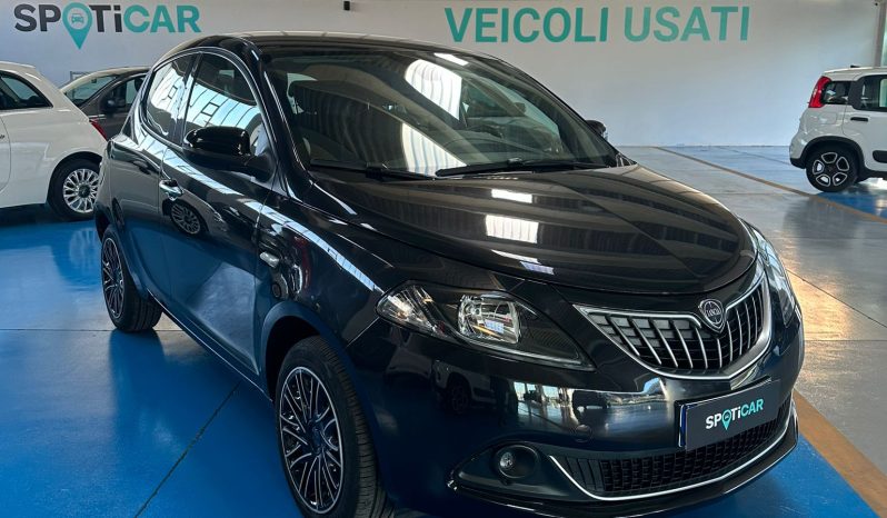 Lancia Ypsilon 1.0 70cv 2022 Gold Plus Hybrid km aziendale pieno