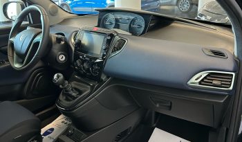 Lancia Ypsilon 1.0 70Cv Platino HYBRID 2024 pieno