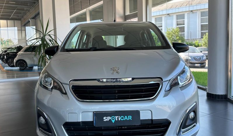 PICCOLA, AGILE, ECONOMICA… È LA PEUGEOT 108 CHE CERCAVI! pieno