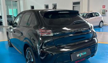 Stile dinamico, tecnologia intelligente e piacere di guida pieno