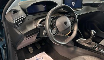 Stile dinamico, tecnologia intelligente e piacere di guida pieno