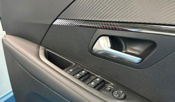 Stile dinamico, tecnologia intelligente e piacere di guida pieno