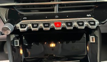 Stile dinamico, tecnologia intelligente e piacere di guida pieno