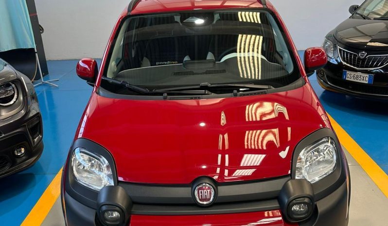 ROSSO PASSIONE E ANIMA CROSS – ECCO LA PANDINA! pieno