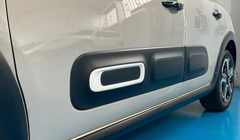 CITROËN C3 SHINE – BELLA, GRINTOSA E PRONTA A CONQUISTARTI! pieno