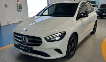 MERCEDES-BENZ CLASSE B 180 d AUTOMATIC: ELEGANZA, COMFORT E STILE! pieno