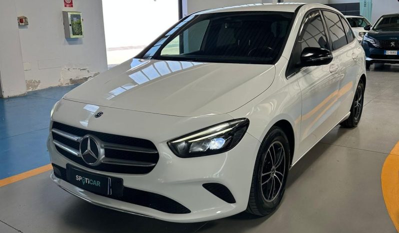 MERCEDES-BENZ CLASSE B 180 d AUTOMATIC: ELEGANZA, COMFORT E STILE! pieno