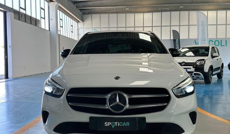 MERCEDES-BENZ CLASSE B 180 d AUTOMATIC: ELEGANZA, COMFORT E STILE! pieno