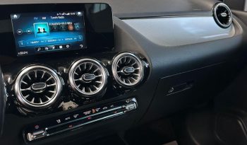 MERCEDES-BENZ CLASSE B 180 d AUTOMATIC: ELEGANZA, COMFORT E STILE! pieno