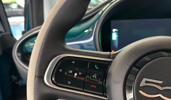 500e LA PRIMA: ELETTRICA, ESCLUSIVA, PRONTA A CONQUISTARTI pieno