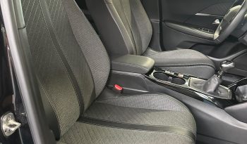 PEUGEOT 2008 ALLURE: NERO PERLA, STILE PURO! pieno