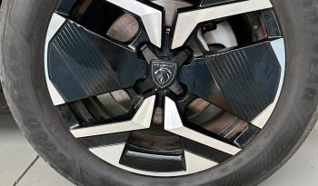PEUGEOT 2008 ALLURE: NERO PERLA, STILE PURO! pieno