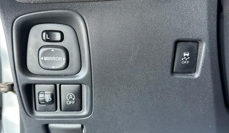PRIMA AUTO? PEUGEOT 108, 72 CV DI PRATICITÀ pieno