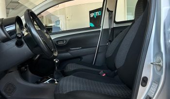PRIMA AUTO? PEUGEOT 108, 72 CV DI PRATICITÀ pieno