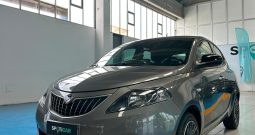CAMBIA STILE, SCEGLI YPSILON HYBRID!