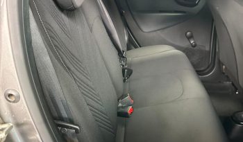 CAMBIA STILE, SCEGLI YPSILON HYBRID! pieno