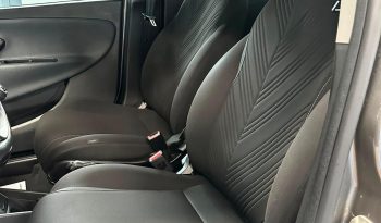 CAMBIA STILE, SCEGLI YPSILON HYBRID! pieno