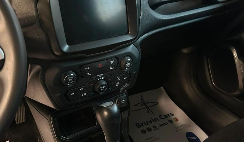JEEP RENEGADE SUMMIT – IL TOP DELLO STILE È QUI! pieno