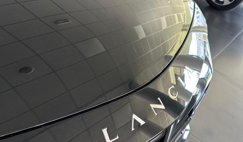 STILE PREMIUM, COMFORT AUTOMATICO… YPSILON LX! pieno