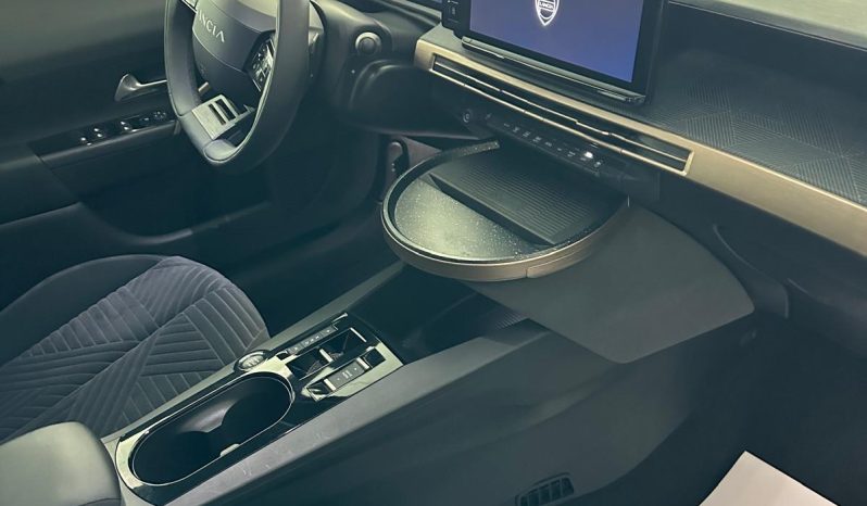 STILE PREMIUM, COMFORT AUTOMATICO… YPSILON LX! pieno