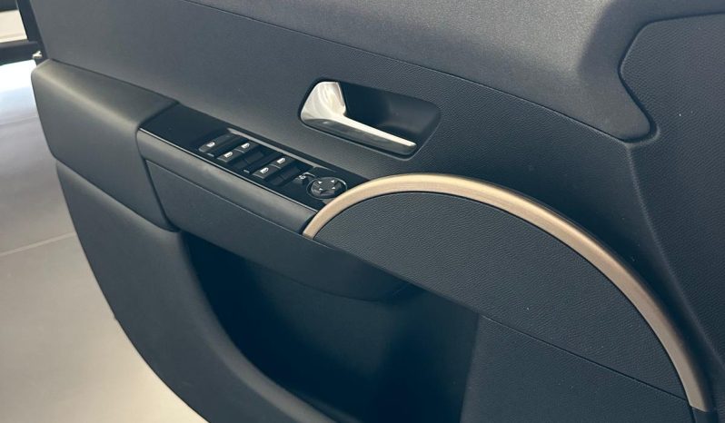 STILE PREMIUM, COMFORT AUTOMATICO… YPSILON LX! pieno