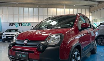 ROSSO PASSIONE E CARATTERE DA VENDERE! pieno