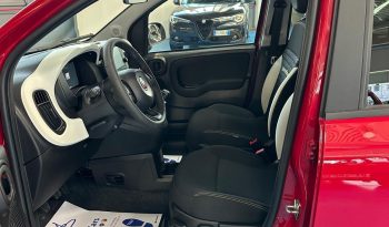 ROSSO PASSIONE E CARATTERE DA VENDERE! pieno