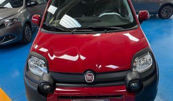 ROSSO PASSIONE E CARATTERE DA VENDERE! pieno