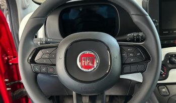 ROSSO PASSIONE E CARATTERE DA VENDERE! pieno