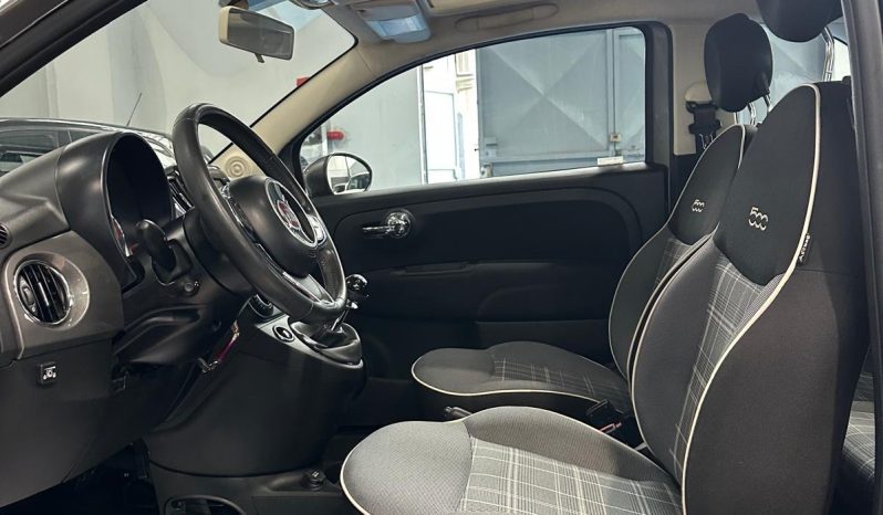 ICONICA, ELEGANTE E PRONTA A CONQUISTARTI! pieno