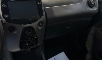 CITTÀ, PARCHEGGI E CONSUMI RIDOTTI: LA PEUGEOT 108 È LA SCELTA GIUSTA! pieno