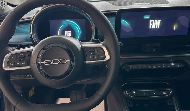 IL VERDE CHE FA GIRARE LA TESTA! Fiat 600 Hybrid 145 CV pieno