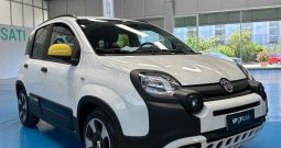 NON È LA SOLITA PANDA: È PANDINA CROSS!