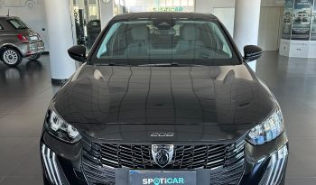 NON È SOLO UNA 208. È PURO STILE ALLURE! pieno