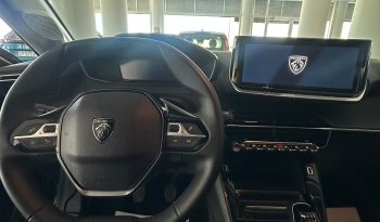 NON È SOLO UNA 208. È PURO STILE ALLURE! pieno